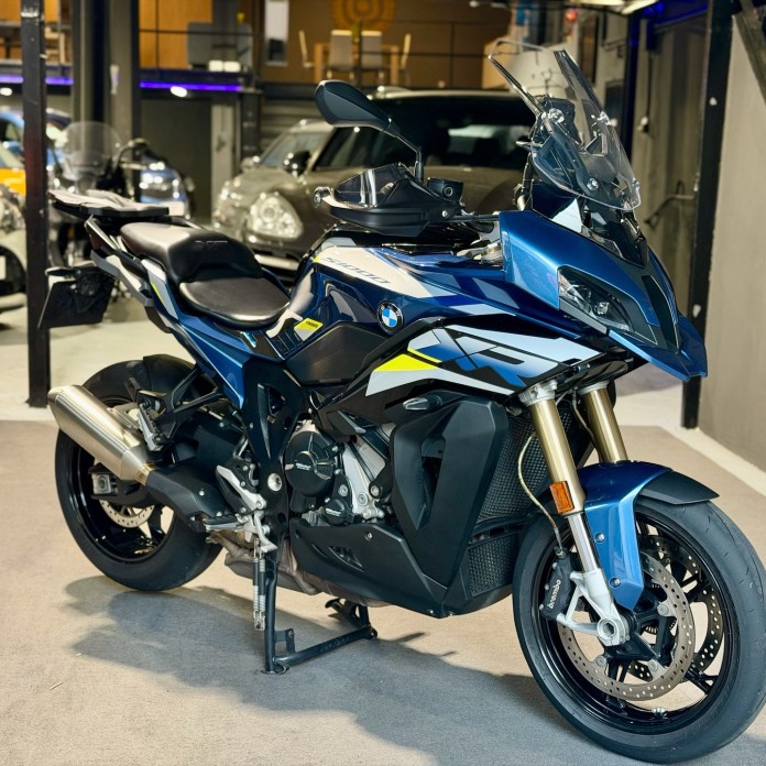 BMW S1000XR