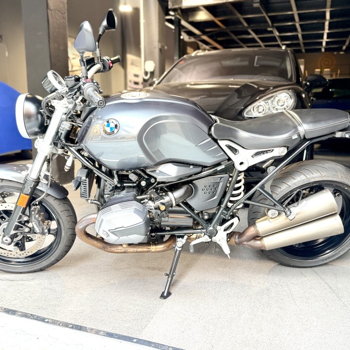 BMW R nineT PURE