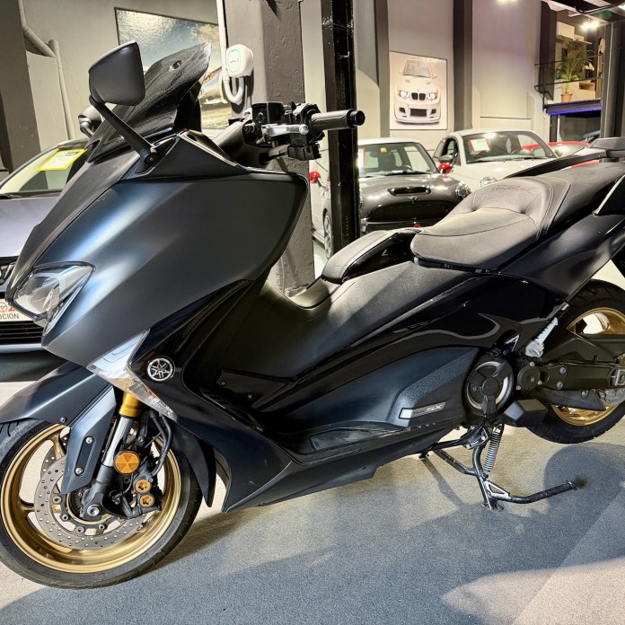 YAMAHA TMAX 530SX